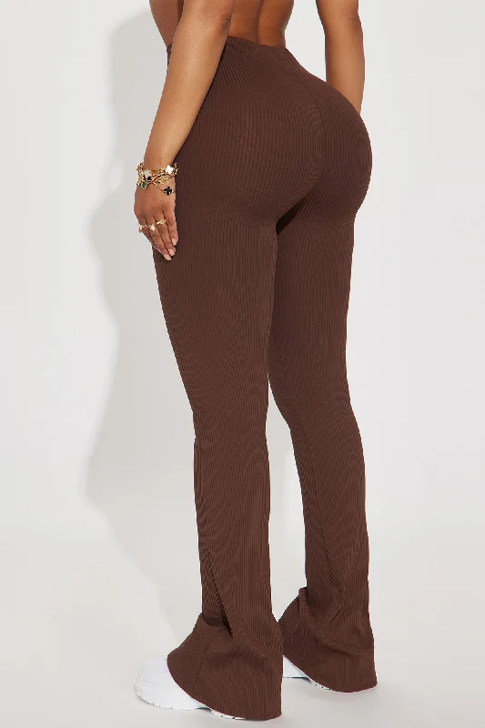 Hold Position Ribbed Yoga Pant - Brown