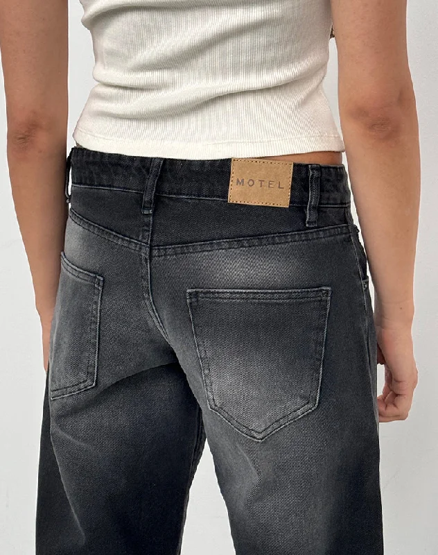 Low Rise Parallel Jeans In Extreme Black Wash