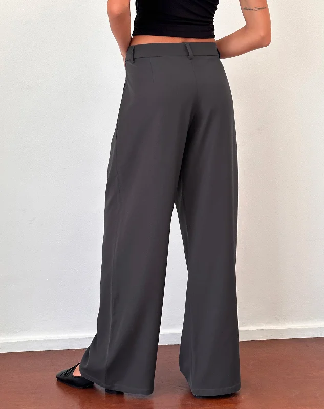 Nailaka Low Rise Wide Leg Tailored Trouser in Dark Charcoal